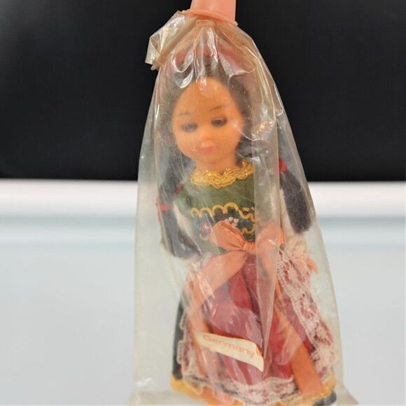 Germany Vintage 60s Dolls From Around the World - Picture 2 of 7